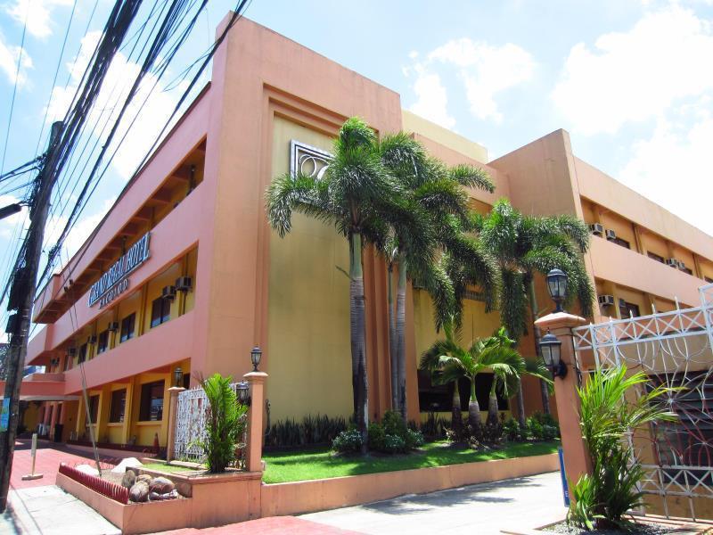 Grand Regal Hotel Bacolod Extérieur photo