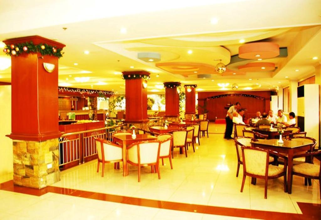 Grand Regal Hotel Bacolod Extérieur photo